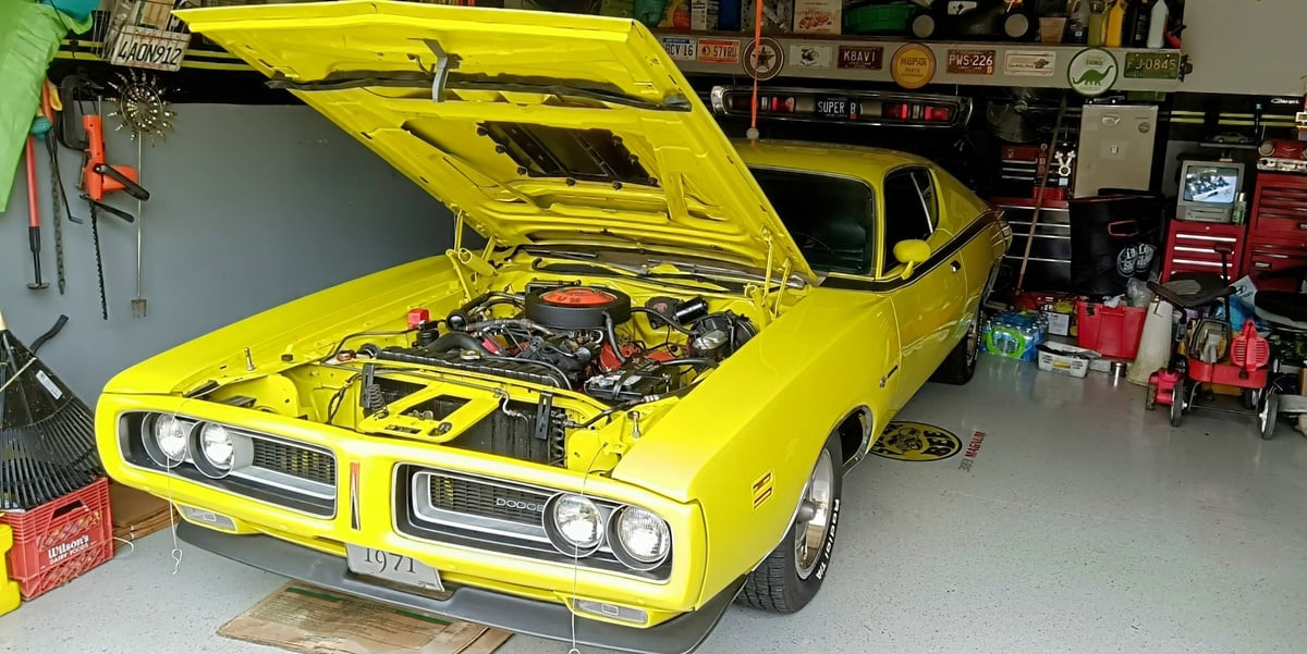 Super Bee